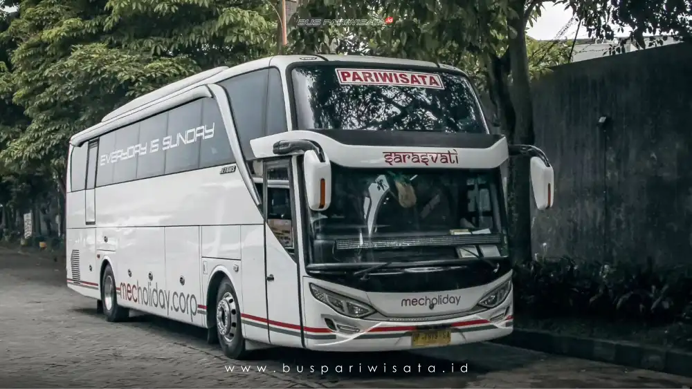 buspariwisata.id - foto bus pariwisata mec holiday c