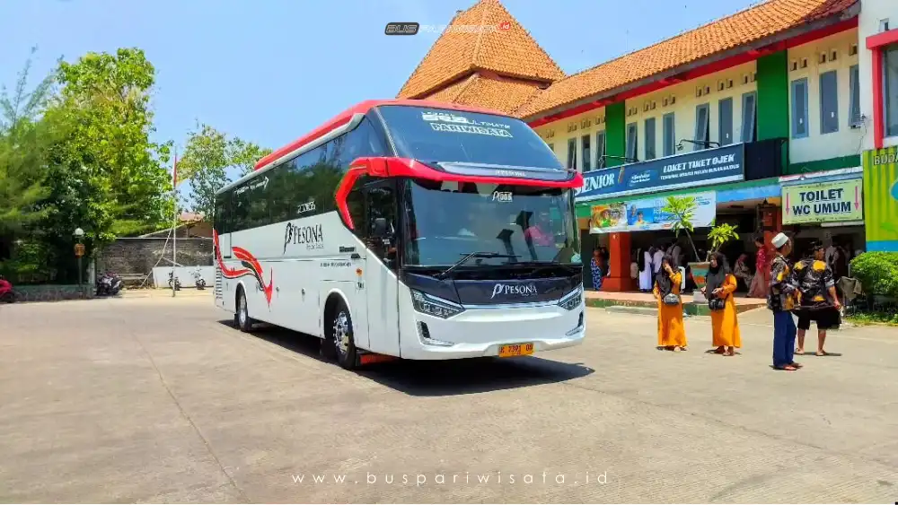 buspariwisata.id - foto bus pariwisata pesona c